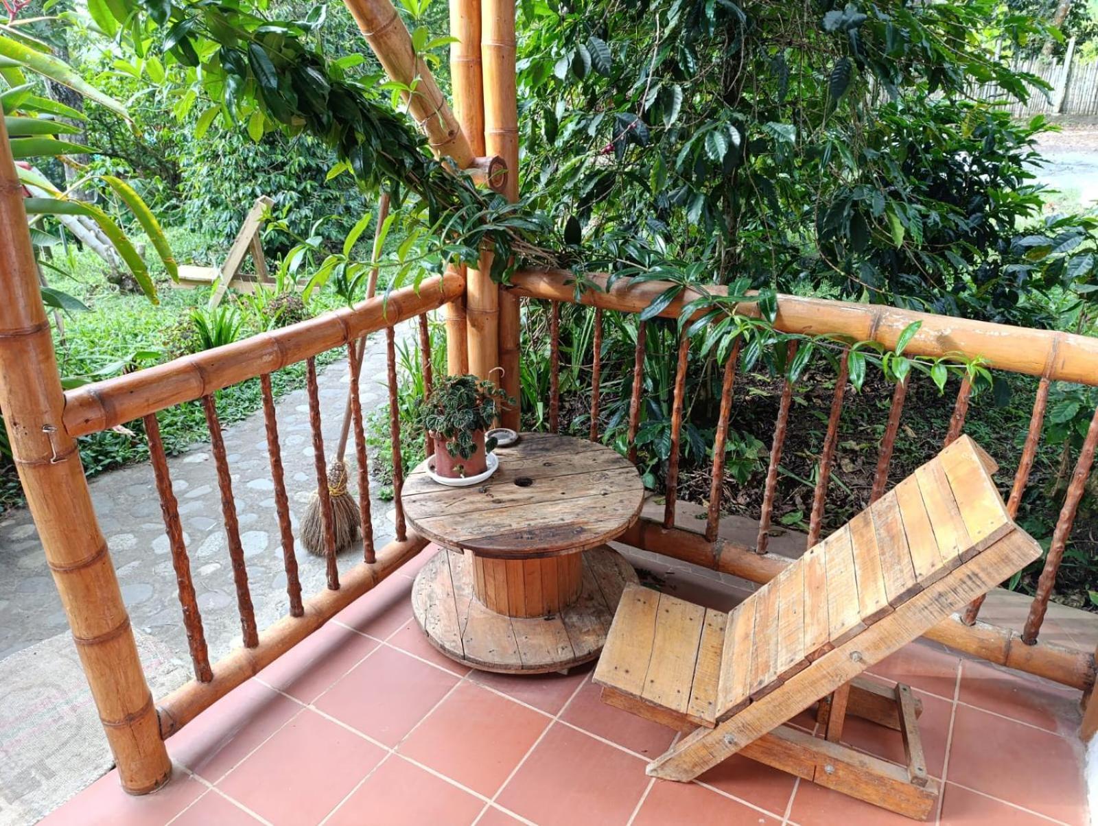 Casa Entera Cometa * San Agustin (Huila)